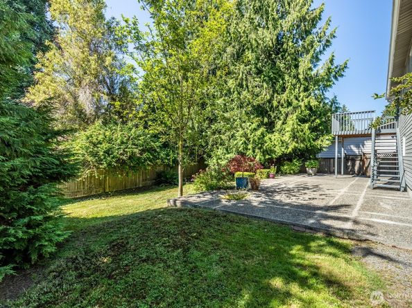4010 191st ST SW, Lynnwood WA 98036