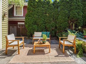 1423 37th Avenue, Seattle WA 98122