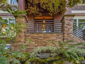 1423 37th Avenue, Seattle WA 98122