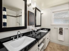 1423 37th Avenue, Seattle WA 98122