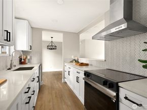 1402 N 136th Street, Seattle WA 98133