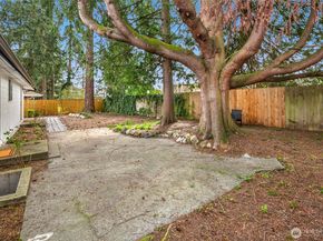 1402 N 136th Street, Seattle WA 98133