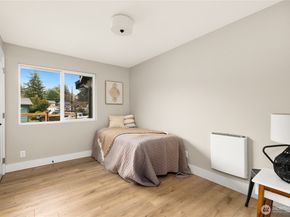 1402 N 136th Street, Seattle WA 98133