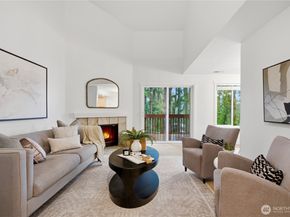 4281 152nd Court SE 3A, Bellevue WA 98006