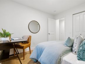 4281 152nd Court SE 3A, Bellevue WA 98006