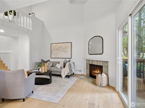 4281 152nd Court SE 3A, Bellevue WA 98006