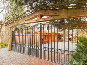 2004 SW 117th Place, Burien WA 98146