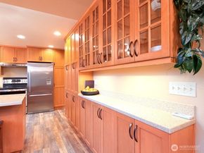 2004 SW 117th Place, Burien WA 98146