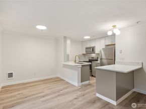 12618 109th Court NE H101, Kirkland WA 98034