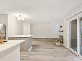 12618 109th Court NE H101, Kirkland WA 98034