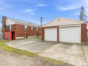 9017 14th Avenue S, Seattle WA 98108