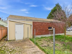 9017 14th Avenue S, Seattle WA 98108