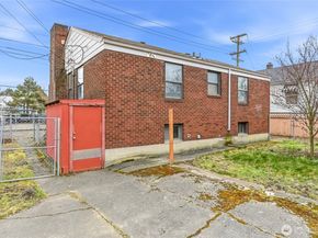 9017 14th Avenue S, Seattle WA 98108