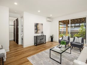 369 3rd Place NW, Issaquah WA 98027