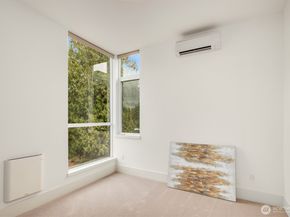 369 3rd Place NW, Issaquah WA 98027