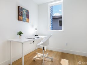 10533 C Stone Avenue N, Seattle WA 98133