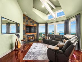 17003 Talbot Road, Edmonds WA 98026