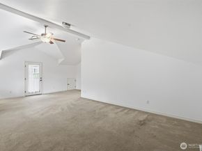 14811 239th Place SE, Snohomish WA 98296