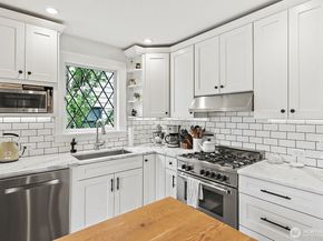 1114 N 77th Street, Seattle WA 98103