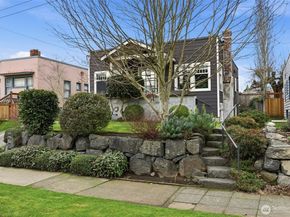 1114 N 77th Street, Seattle WA 98103
