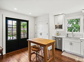 1114 N 77th Street, Seattle WA 98103