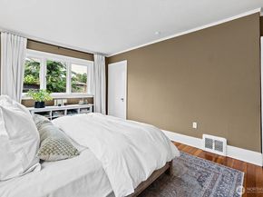 1114 N 77th Street, Seattle WA 98103