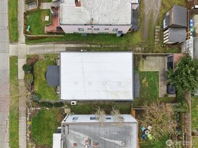 1114 N 77th Street, Seattle WA 98103