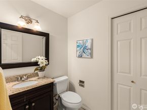 18391 NE 97th Court, Redmond WA 98052