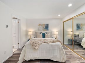 9920 NE 119th St 107, Kirkland WA 98034