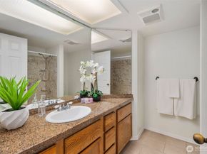 9920 NE 119th St 107, Kirkland WA 98034