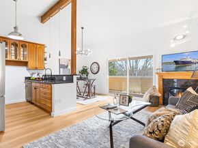 12429 NE 130th Court G304, Kirkland WA 98034