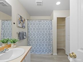 5256 236th Place SE 243, Issaquah WA 98029