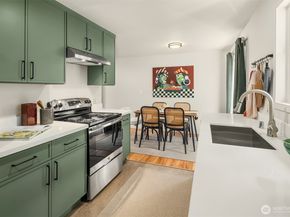 5035 25th Avenue SW, Seattle WA 98106