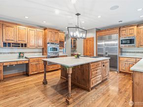 14225 SE 87th Place, Newcastle WA 98059