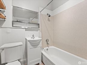 7361 17th Avenue NW, Seattle WA 98117