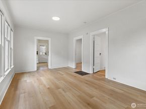 7361 17th Avenue NW, Seattle WA 98117