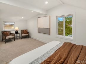 3234 35th Avenue W, Seattle WA 98199