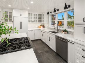 3234 35th Avenue W, Seattle WA 98199