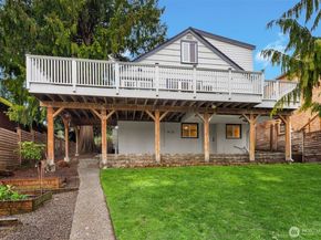 3234 35th Avenue W, Seattle WA 98199