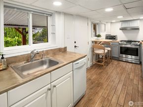 3234 35th Avenue W, Seattle WA 98199