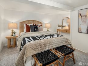 3234 35th Avenue W, Seattle WA 98199