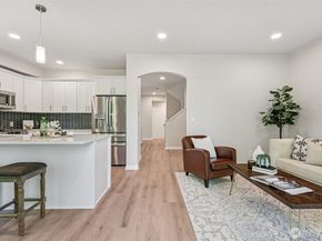 2840 139th Avenue SE 15, Bellevue WA 98005