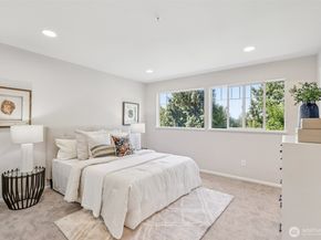 2840 139th Avenue SE 15, Bellevue WA 98005