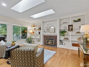 2713 224th Avenue NE, Sammamish WA 98074