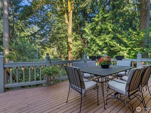 2713 224th Avenue NE, Sammamish WA 98074