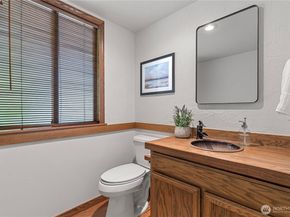 2713 224th Avenue NE, Sammamish WA 98074