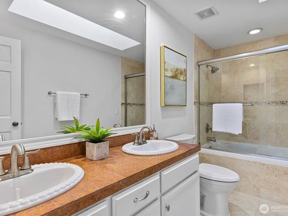 2713 224th Avenue NE, Sammamish WA 98074