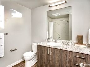 1085 103rd Avenue NE 206, Bellevue WA 98004