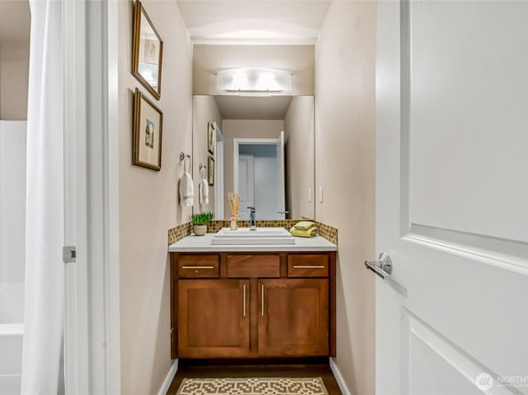 502 S 187th Lane, Burien WA 98148
