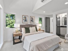 10750 Interlake Avenue N, Seattle WA 98133